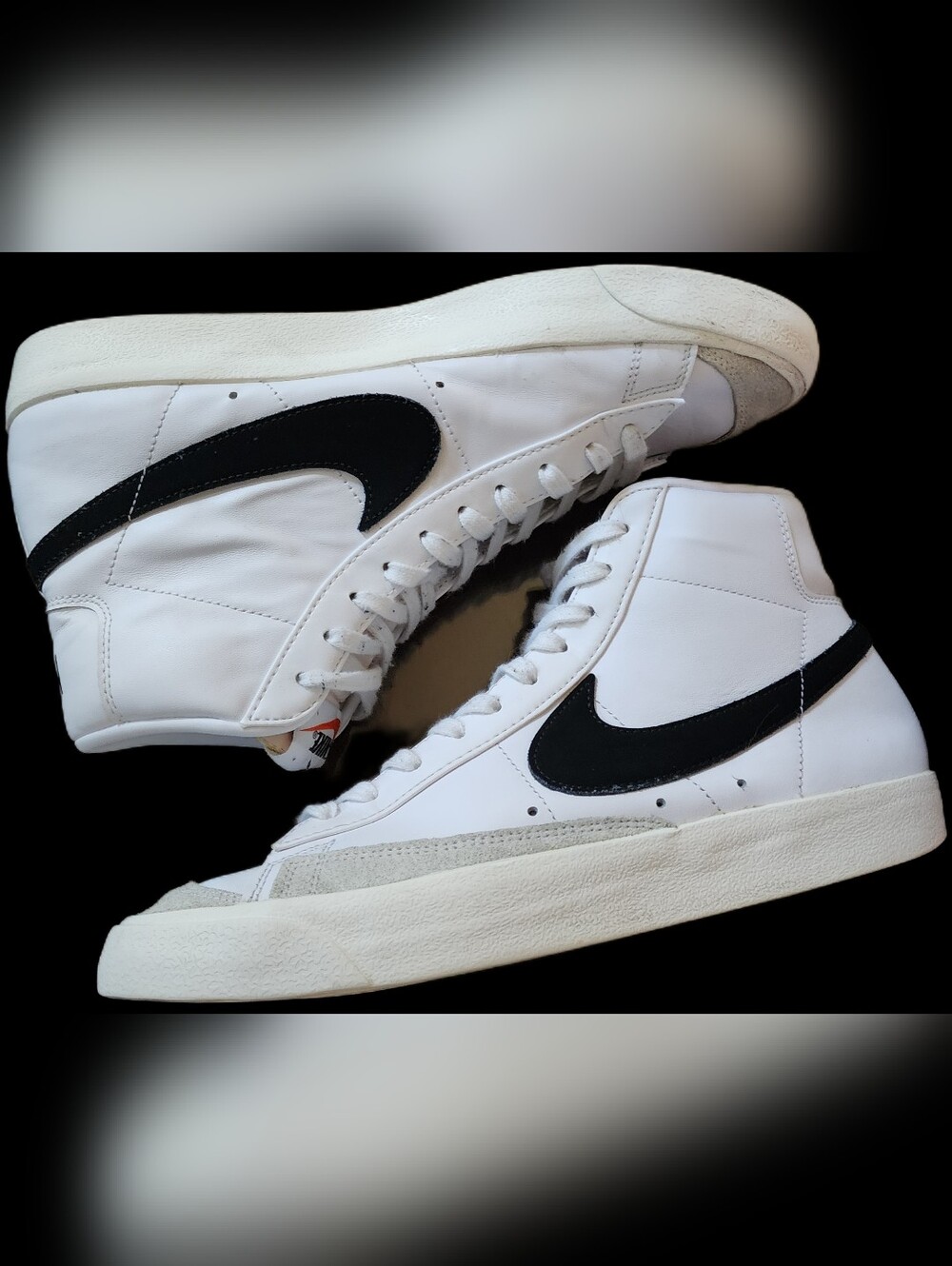 Nike Blazer Mid '77 Hi-tops Size 10.5 (BQ6806-100) - Picture 4 of 9